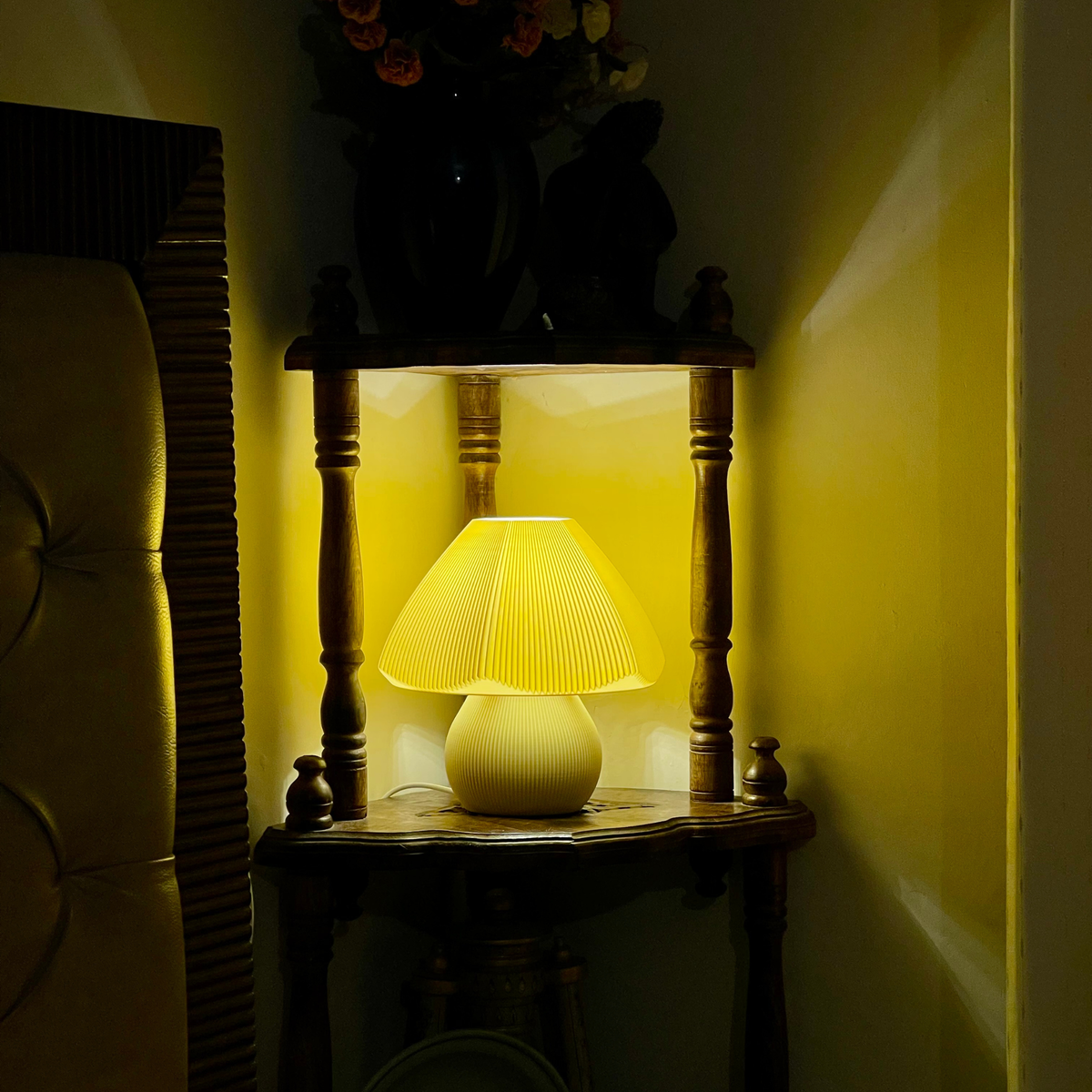 Mushroom Full Light Beige Lamp